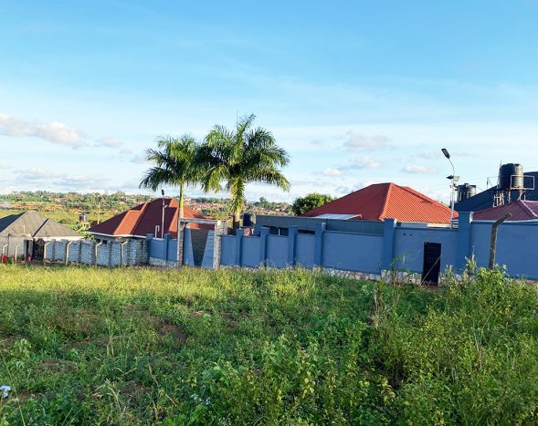 50x100ft Plots for Sale in Buloba